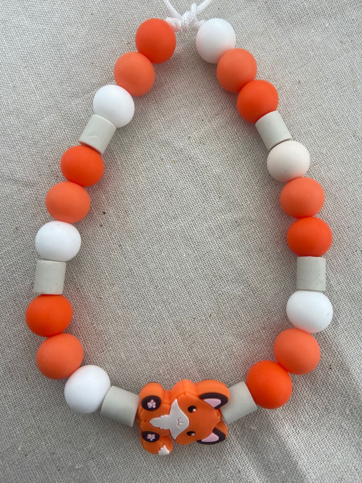 Collier antiparasitaire en perles - renards