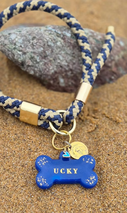Porte médaille en corde